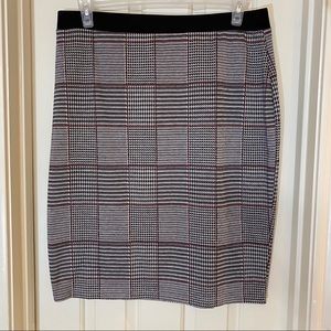 NEW Forever 21+ Stretch Pencil Skirt